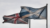  Управляващите в Шотландия разтърсени от кавги преди избора на водач 