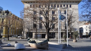 Държавата прехвърля акциите си от "Свободна безмитна зона - Бургас" на общината