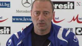 Кокала: Махни си очилата, бе