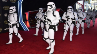 Премиерата на "Междузвездни войни" предизвика фурор в Лос Анджелис (СНИМКИ)