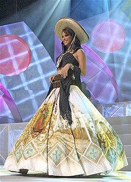 Политически скандал предизвика роклята на „Мис Мексико” 