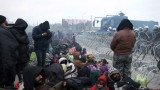  Русия скастри Полша за потреблението на сълзотворен газ и водни оръдия против мигрантите 