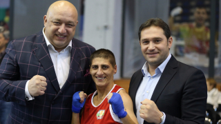 Министър Кралев подкрепи Севда Асенова и Станимира Петрова по пътя им към финалите