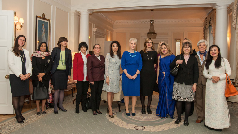 Акредитираните в България жени - посланици поздравиха заместник министър-председателя по