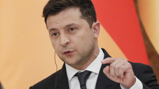 Президентът на Украйна Владимир Зеленски проведе телефонен разговор с президента