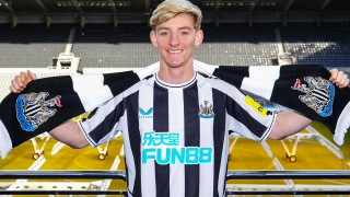 Нюкасъл осъществи първия си зимен входящ трансфер От днес Антъни