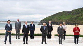 Лидерите на Г-7 приеха програма за възстановяване на света от кризата 