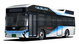 Сингапур пуска автобуси без шофьор по пътищата си