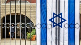 Израел нареди на посолствата да премахнат съболезнованията за смъртта на папата