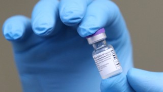 Pfizer/BioNTech: Ваксината ни е ефективна срещу мутациите от Великобритания и ЮАР