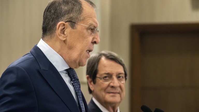 Лавров: Русия е готова да помогне за облекчаване на напрежението Турция-Гърция