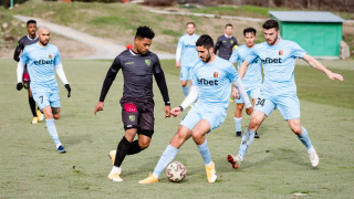 Локомотив Пловдив разби с 3 0 Берое в контролна среща играна