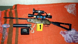 Незаконно оръжие иззеха от шуменски полицай