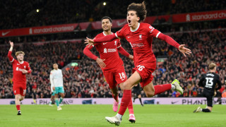 18 годишният нападател Джейдън Данс подписа нов дългосрочен договор с Ливърпул