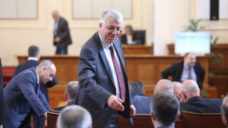 БСП отново оспори сделката за Ф 16 Социалистът Румен Гечев е