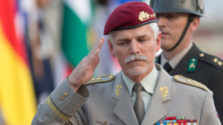 Новоизбраният президент на Чешката република заяви че единственото ограничение за