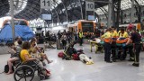  Близо 50 ранени при влакова злополука в Барселона 