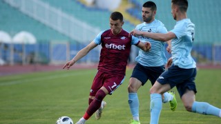 Халфът на Септември Георги Русев бе повикан в младежкия национален