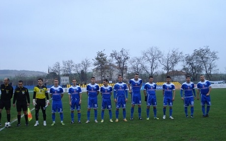 Новият Нефтохимик не успя да победи Ботев (Гълъбово)