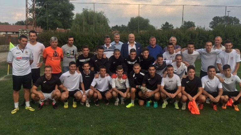 Красен Кралев посети първия лагер по Програмата за развитие на детско-юношеския футбол