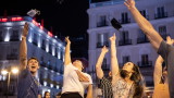 След 401 дни: Испания каза "край" на маските на открито