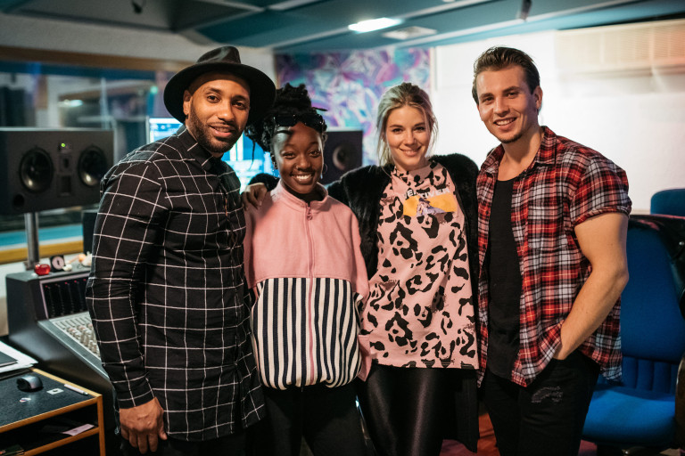 Джеръми Лиор, Мис Ейнджъл,Ева Павли и Жан Серчич ( от ляво надясно)