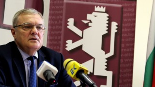 Председателят на АБВ Румен Петков прогнозира на скорошно сближаване между