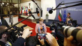Канцлерът на Германия Ангела Меркел допусна възможността за предприемане на