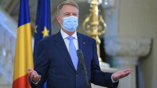 Носенето на маски на някои обществени места ще е задължително в