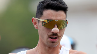 Италианец със засукан мустак постави нов световен рекорд в спортното ходене