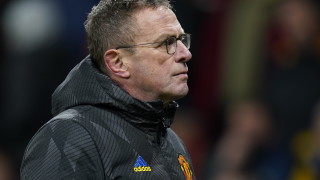Манчестър Юнайтед търси нов постоянен мениджър Според Manchester Evening News червените дяволи могат