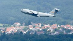 3200 работници на Boeing, произвеждащи бойни самолети, излязоха на стачка 