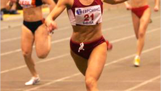 Инна Ефтимова на финал на 200 м в Хенгело