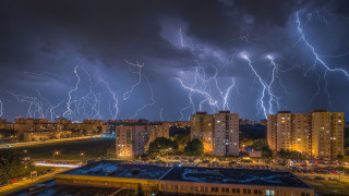 Мълнията, която уби столичанин, е паднала на метри от деца
