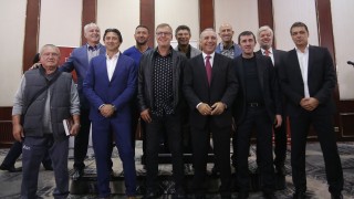 Вицепрезидентът на Българския футболен съюз Йордан Лечков заяви че за