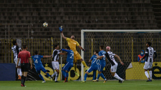 Мачът между столичния Левски и пловдивския Локомотив от 12 ия кръг