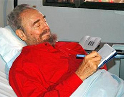 Фидел Кастро в тежко състояние 