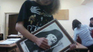 Изгавриха се и с възрожденец