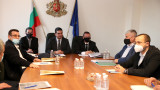 Министър Радостин Василев разговаря с представители на ОСК ЦСКА
