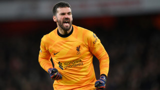 Титулярният вратар на Ливърпул Алисон Бекер е подновил тренировки с