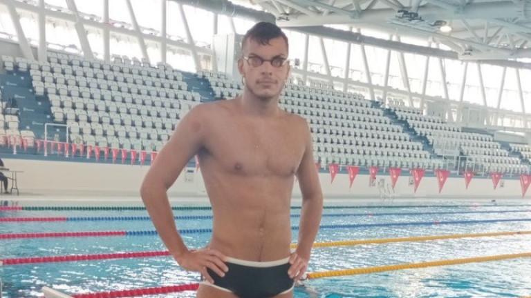 Петър Мицин е едни от най-перспективните български плувци. Той се