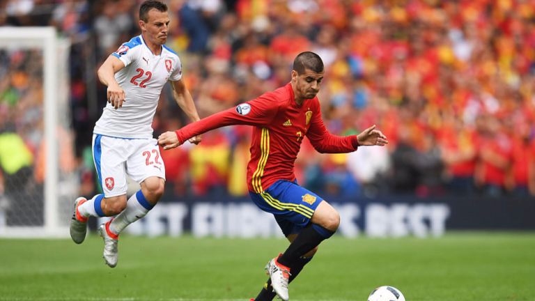 Мората официално в Реал (Мадрид)!