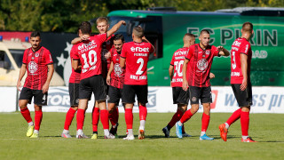 Нигериецът Икечи Езеов пристигна в Локомотив София Той е брат