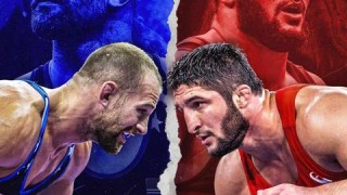 Олимпийските шампиони Дейвид Тейлър от САЩ и неутралният атлет Абдулрашид