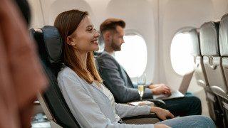 Работата на кабинния екипаж в самолета не бива да бъде