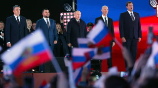 Путин – луд по бомбата д-р Стрейнджлав или просто Потьомкин?