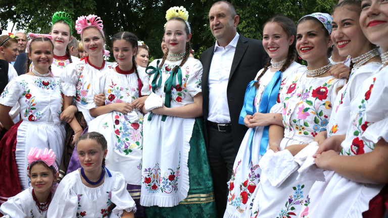 За магията на българския фолклор няма възраст, а участието на