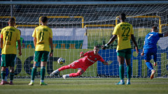 Монтана - Добруджа 1:0, дузпа и два червени картона решиха дербито