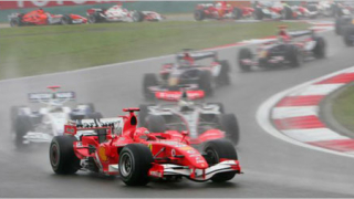 Михаел Шумахер победи в Китай и излезе начело в класирането