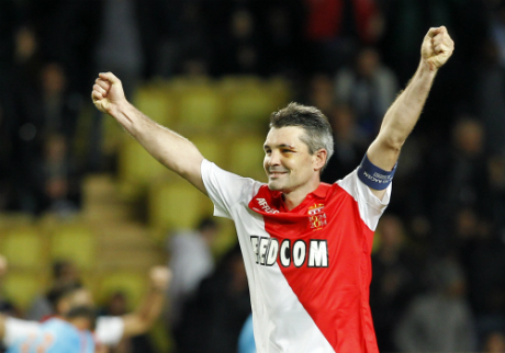 Монако загуби двама преди мачовете с Юве